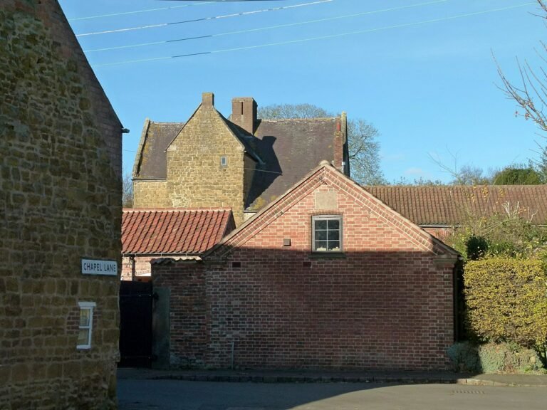 AB KETTLEBY MANOR