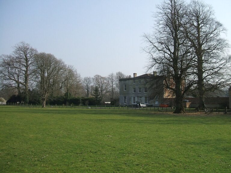 ASHTON GIFFARD MANOR