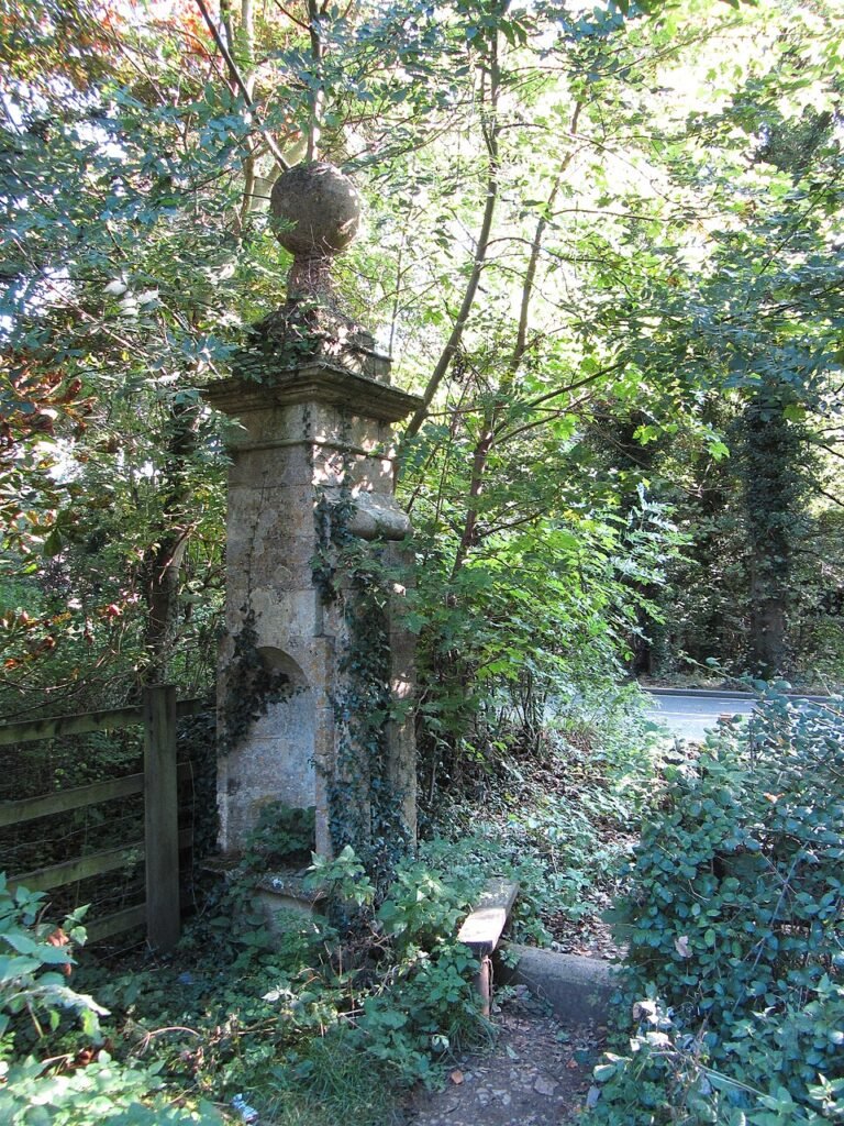 ASHTON KEYNES MANOR