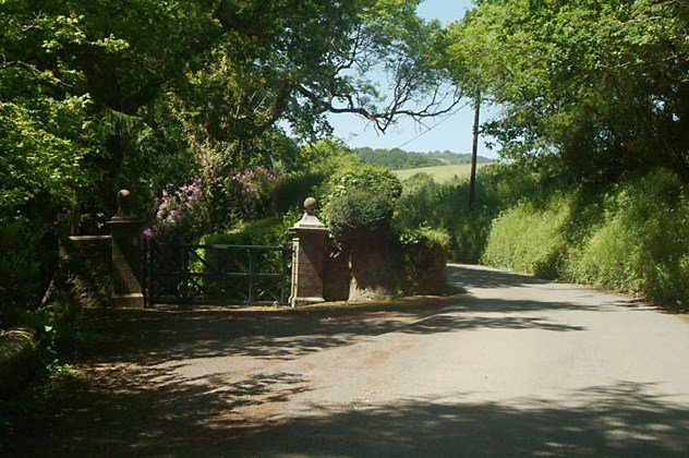ASHTON MANOR