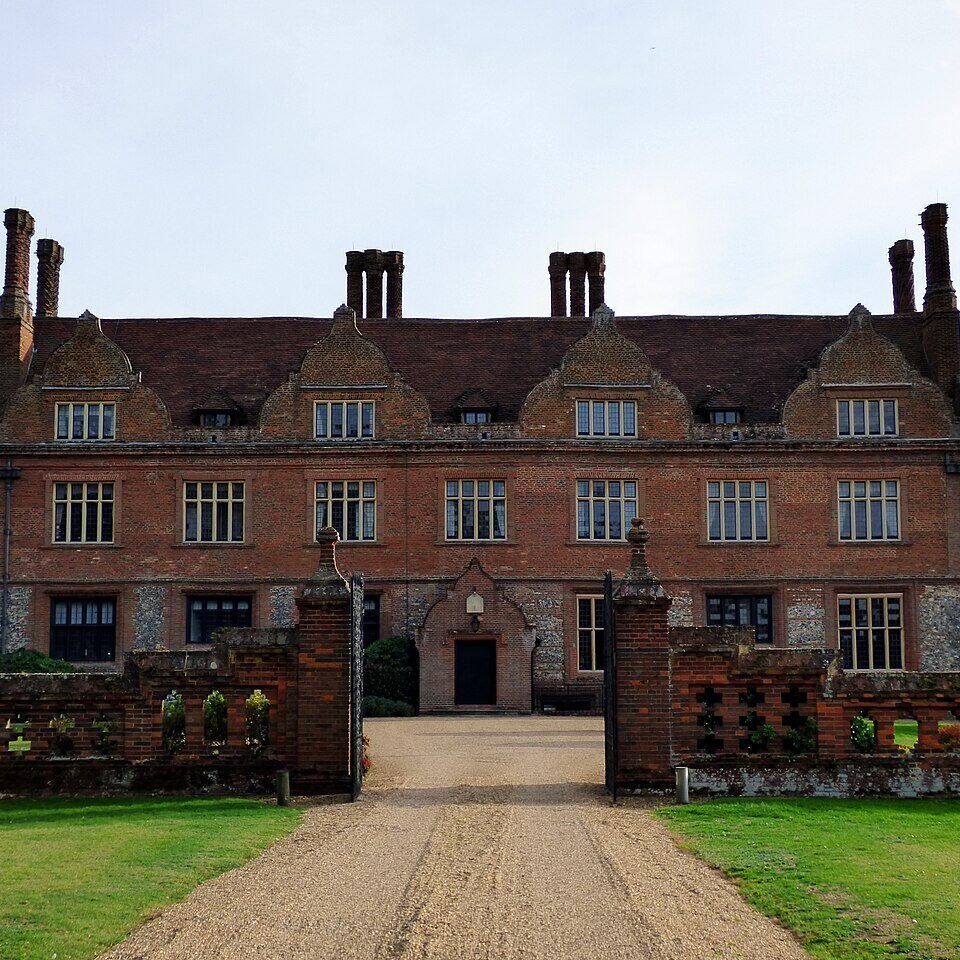 ASTON MANOR