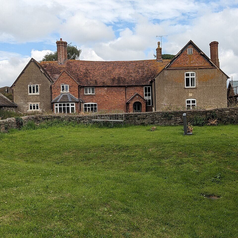 ASTON BOTTERELL MANOR