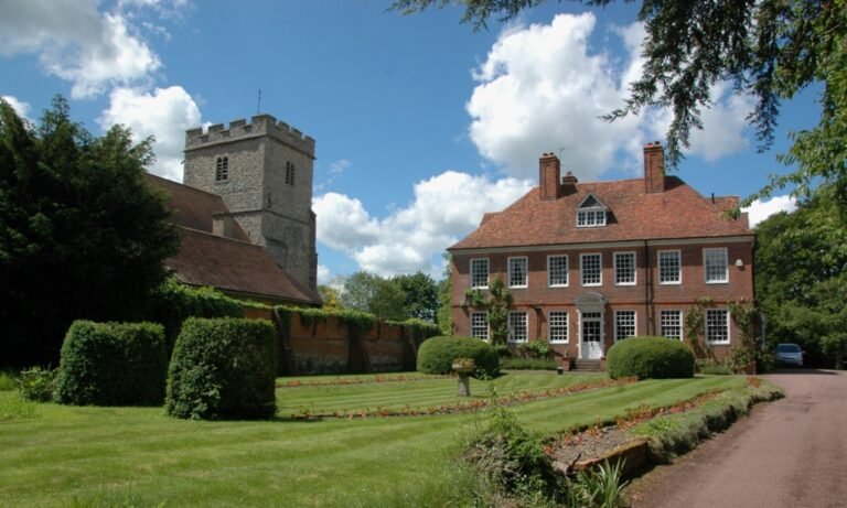 ASTON DANVERS MANOR