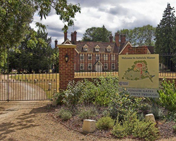 ASTWICK MANOR