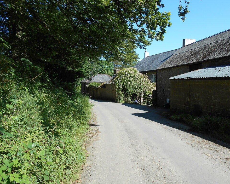 AVETON GIFFORD MANOR
