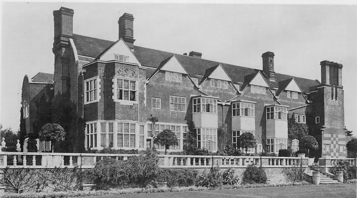 AVON TYRELL MANOR