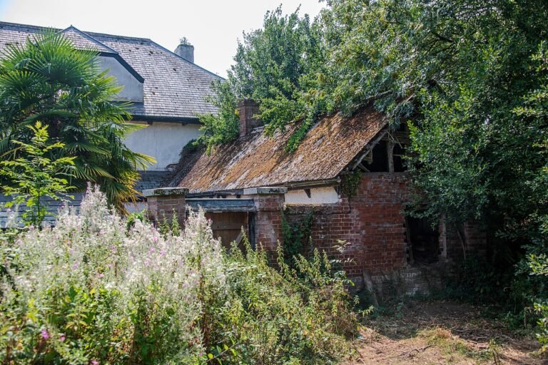 AYLESBEARE MANOR