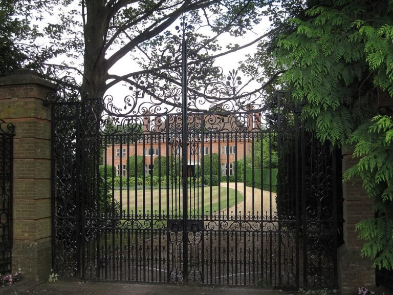 BANSTEADS MANOR