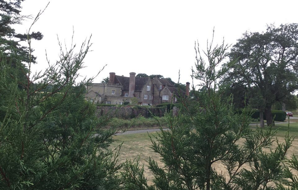 BARKFOLD MANOR