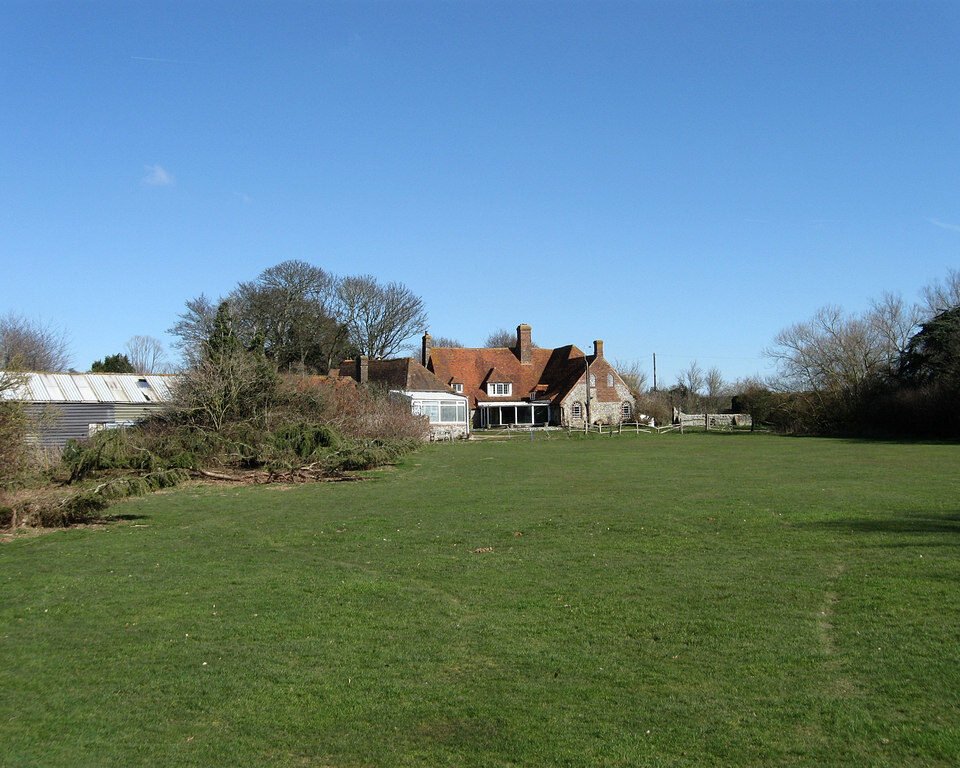 BARNHORNE MANOR