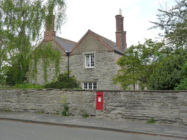 BARNSTONE MANOR