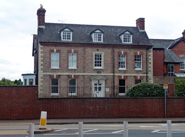 BARNWOOD MANOR