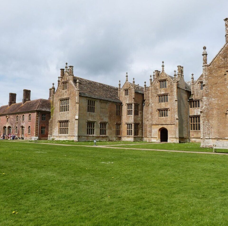 BARRINGTON MANOR