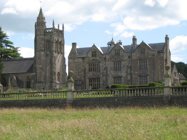BARROW GURNEY MANOR