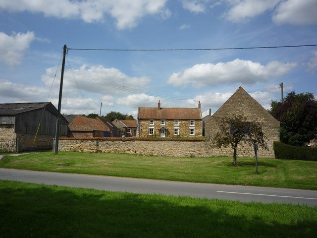 BARTON LE WILLOWS MANOR
