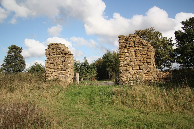 BAYONS MANOR