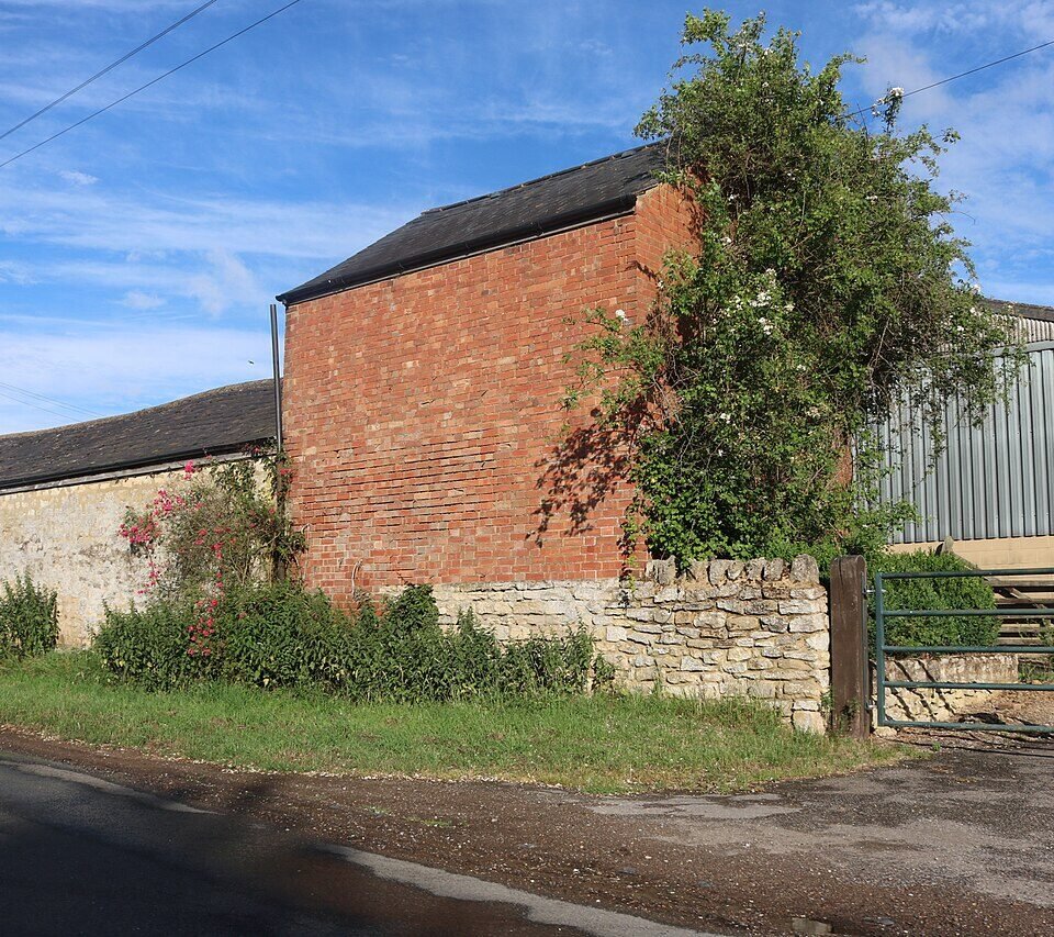 BEACHAMPTON MANOR