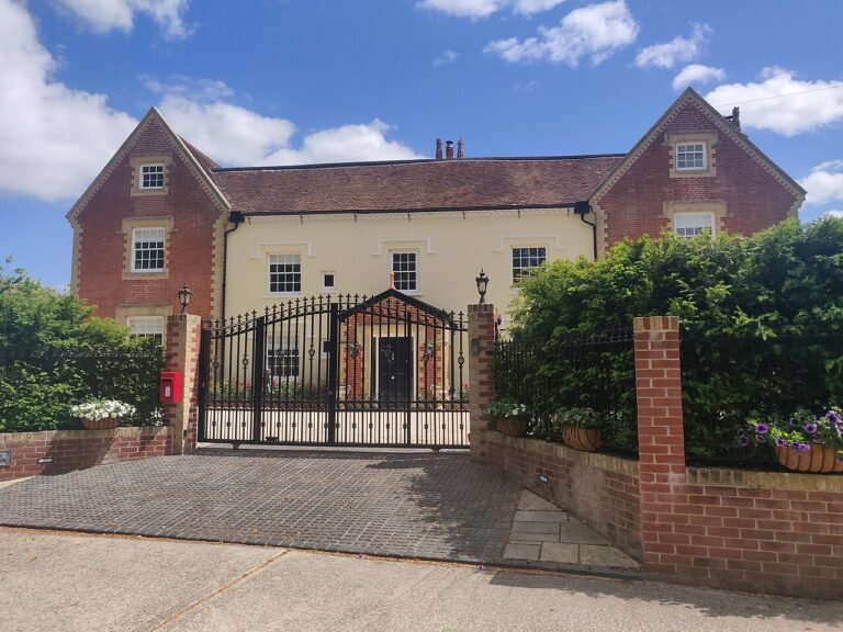 BEDHAMPTON MANOR