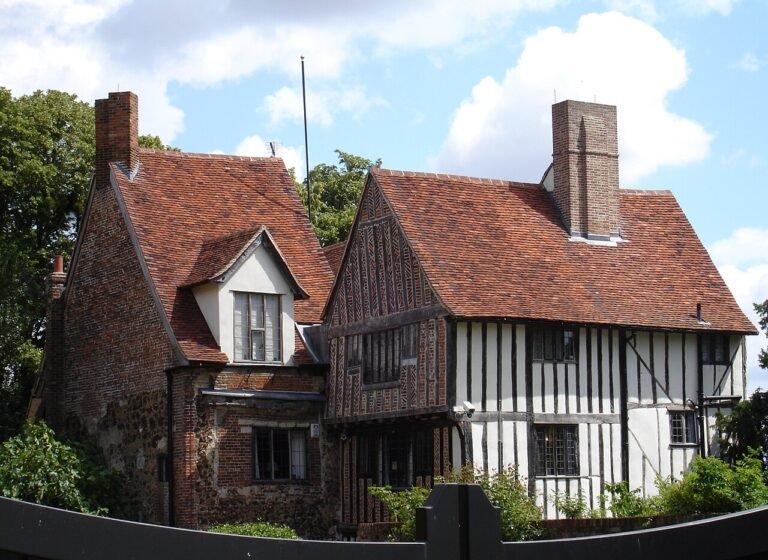 BEELEIGH ABBEY MANOR