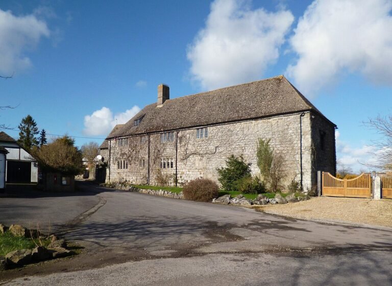 BERWICK BASSETT MANOR