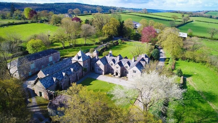 BIDLAKE MANOR