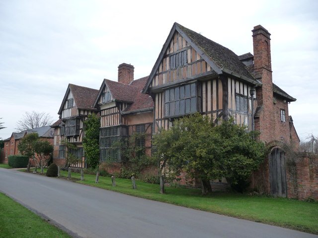 BINHOLME MANOR
