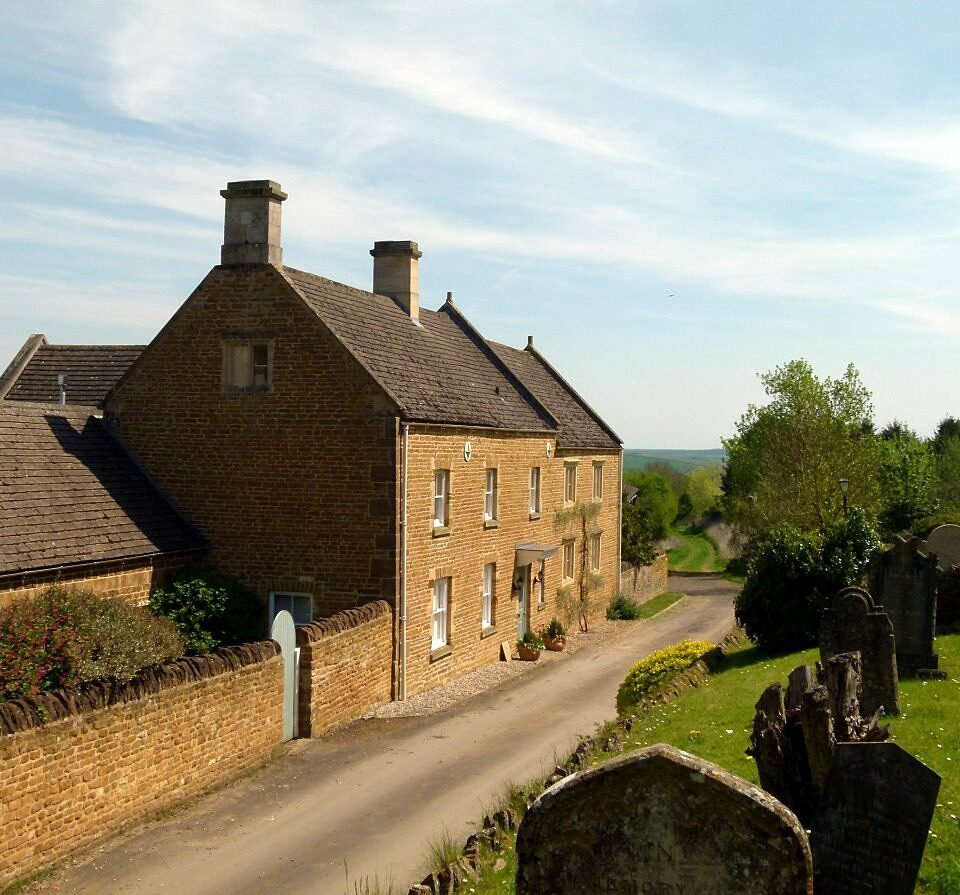 BISBROOKE MANOR