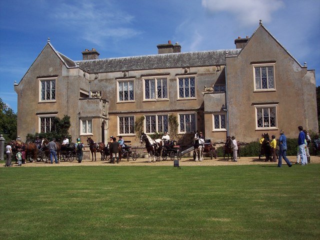 BISTERNE MANOR