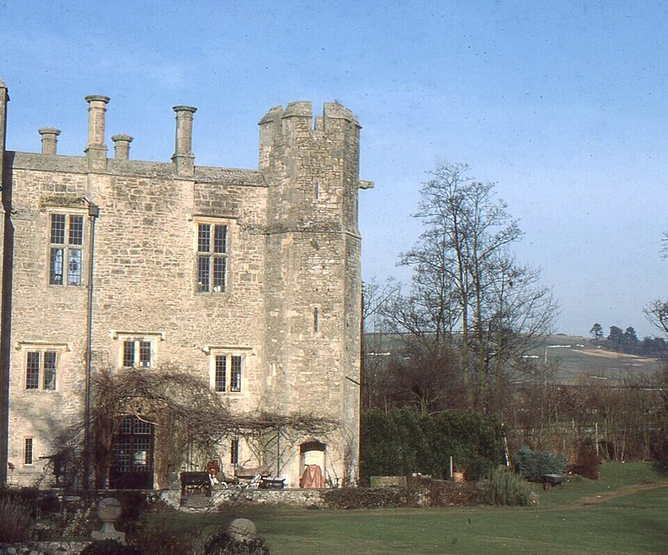 BOARSTALL MANOR