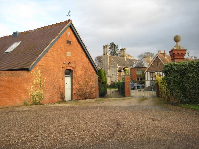 BODDINGTON MANOR