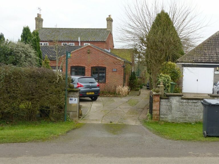 BOTTESFORD MANOR