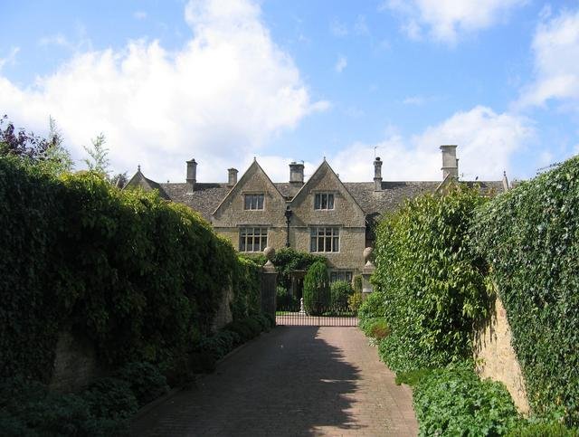 BOURTON MANOR