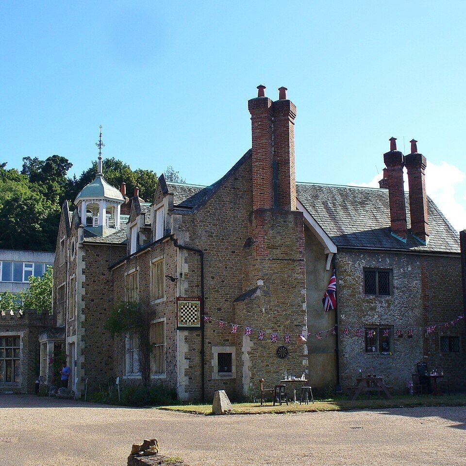 BRABOEUF MANOR