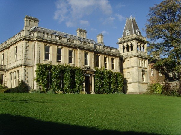 BRADENSTOKE MANOR