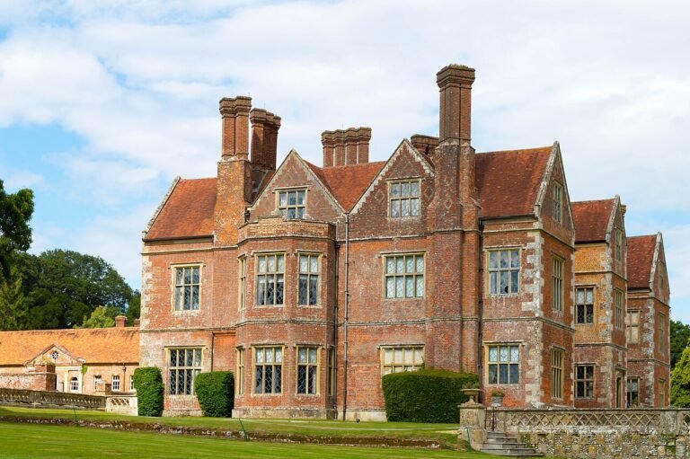 BREAMORE MANOR