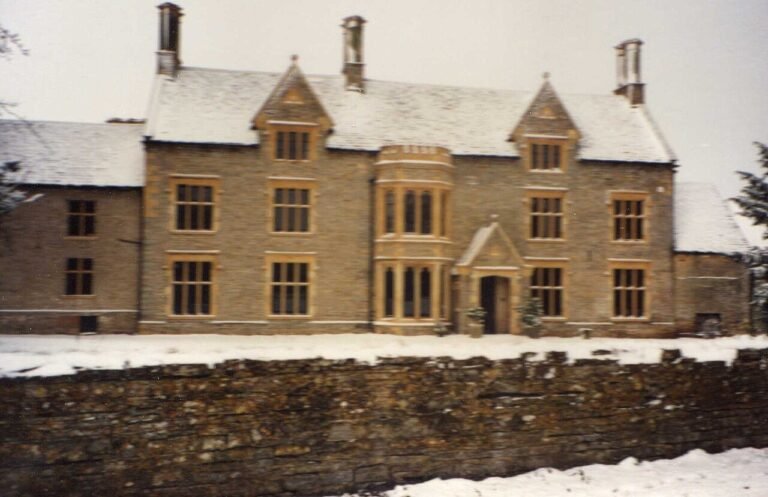 BRETFORTON MANOR