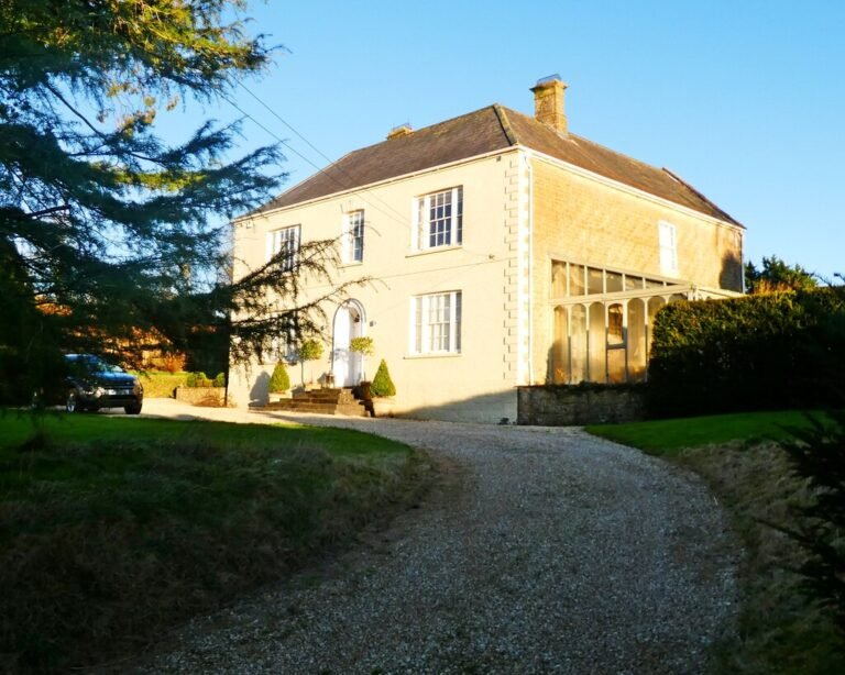 BROADWINDSOR MANOR