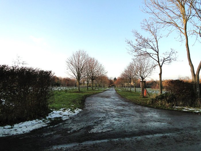 ABBOTS HALL MANOR