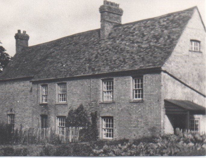 ABBOTSLEY MANOR