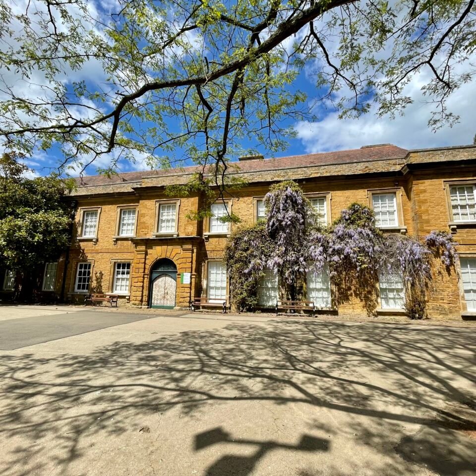 ABINGTON MANOR