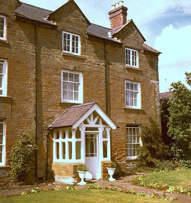 ADERNS MANOR