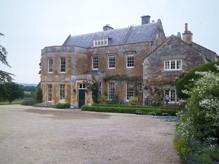 ADLESTROP MANOR