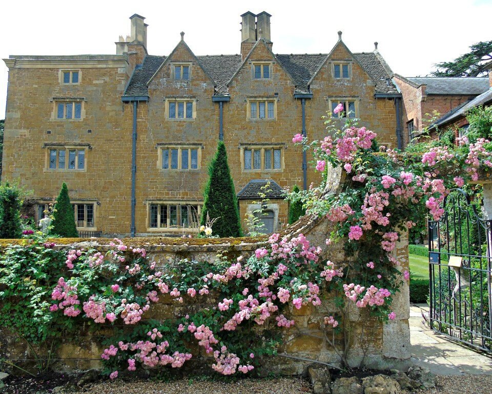ADMINGTON MANOR