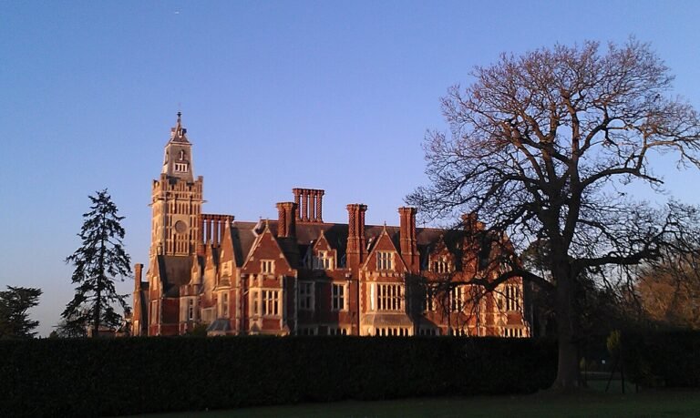 ALDERMASTON MANOR