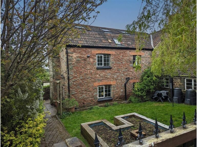 ALEY MANOR