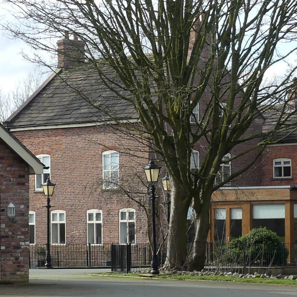 ALLOSTOCK MANOR