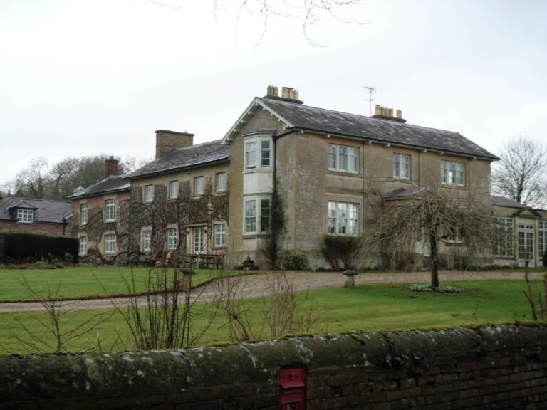 ALTON PRIORS MANOR
