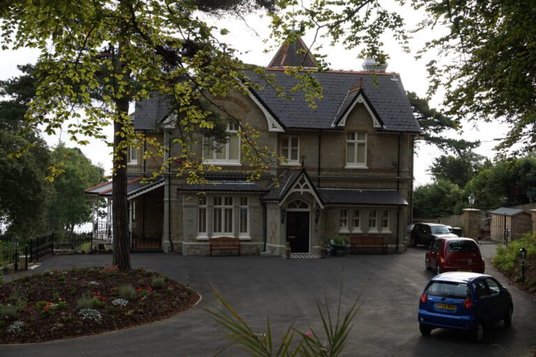 ALVERSTONE MANOR