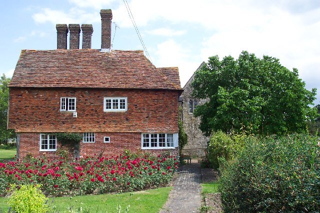 APPLEDORE MANOR