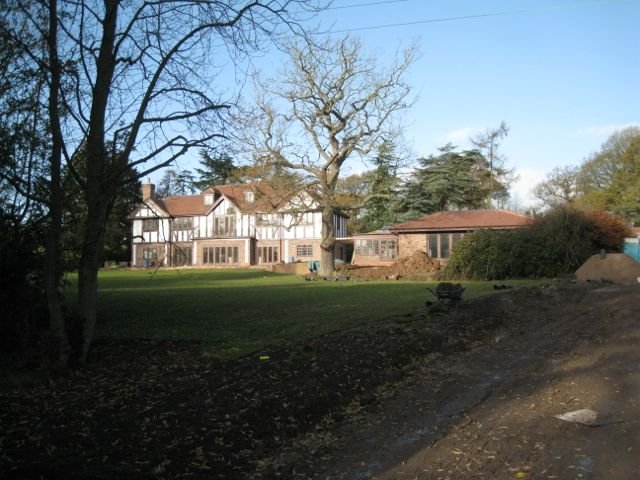 ARDEN MANOR